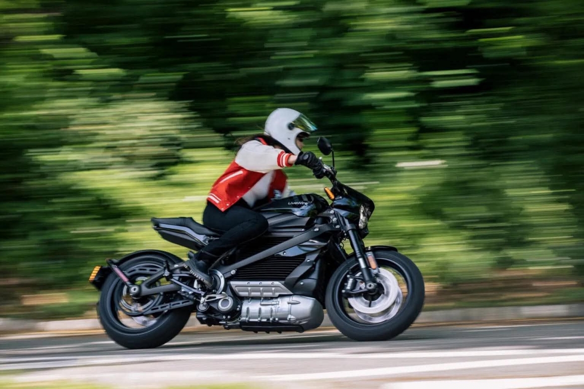 livewire one giam gia manh, re chua bang mot nua chiec harley-davidson livewire hinh anh 3