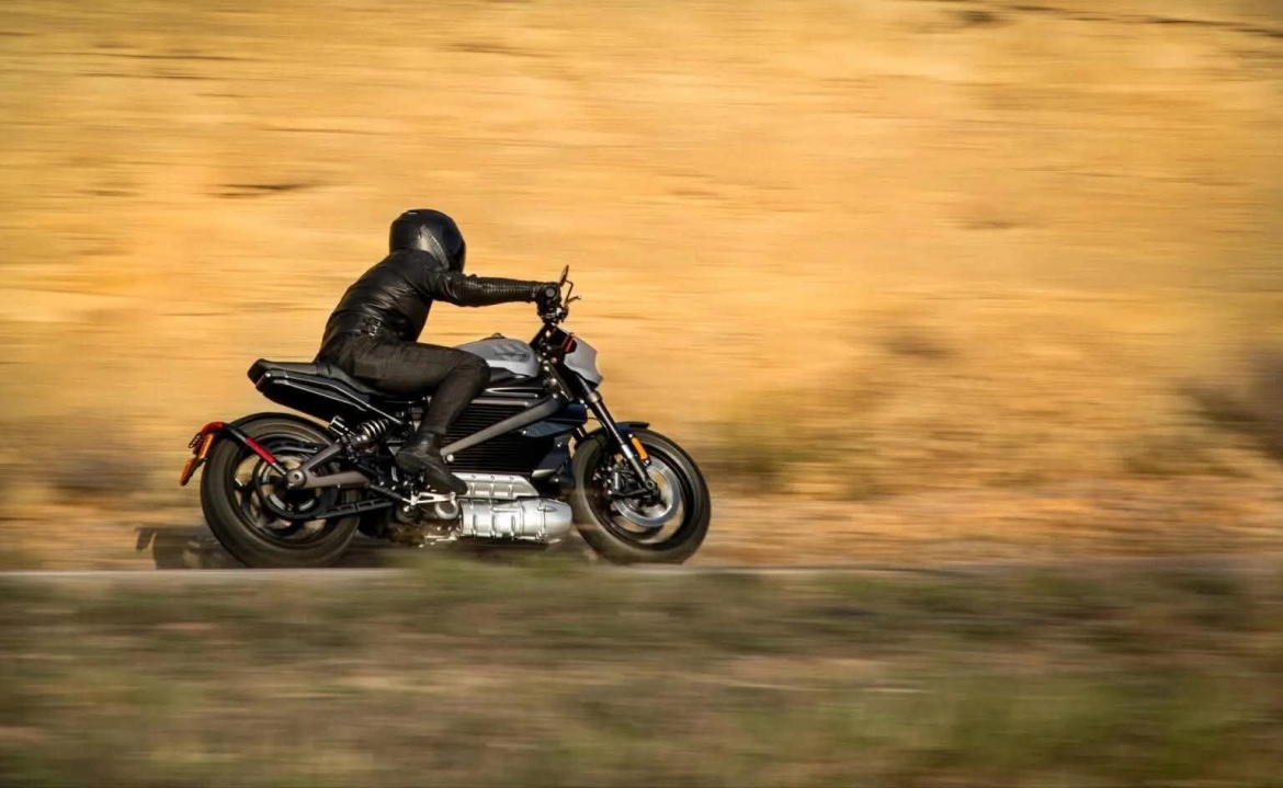 livewire one giam gia manh, re chua bang mot nua chiec harley-davidson livewire hinh anh 4