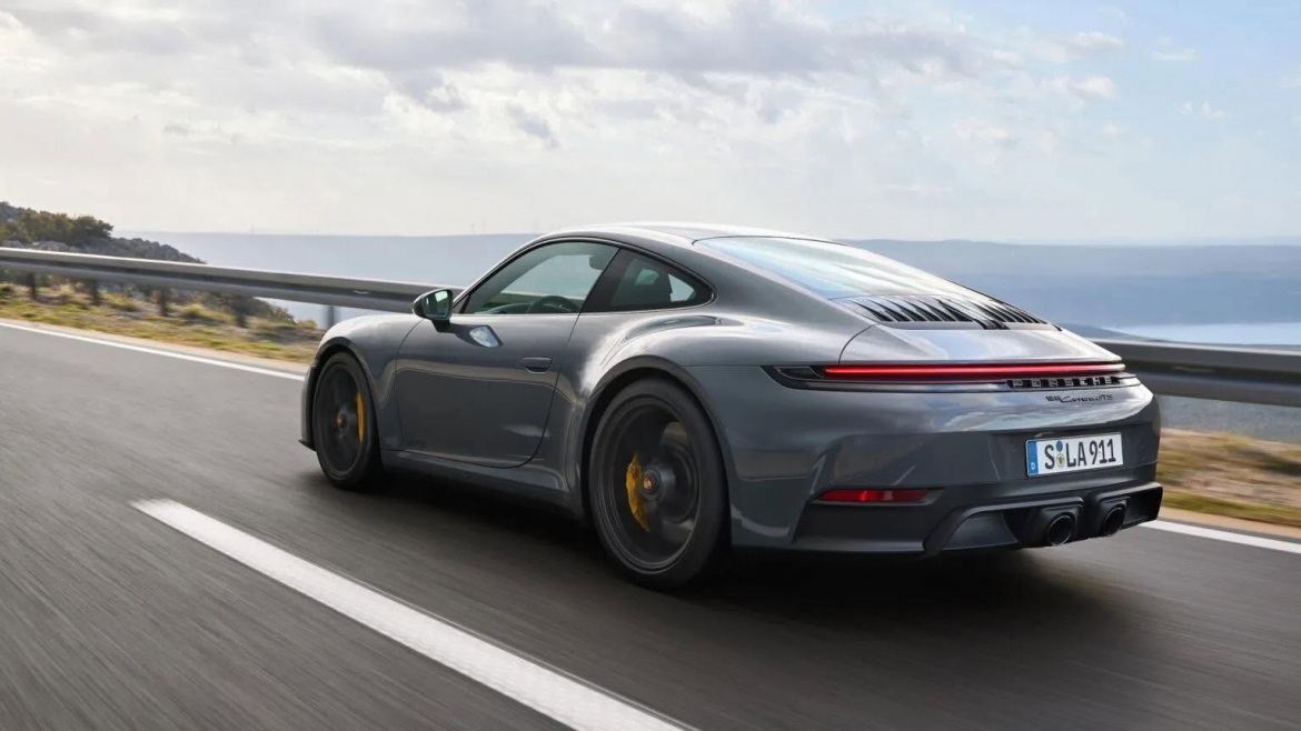 porsche thua nhan 911 hybrid chua the ket hop so san hinh anh 4