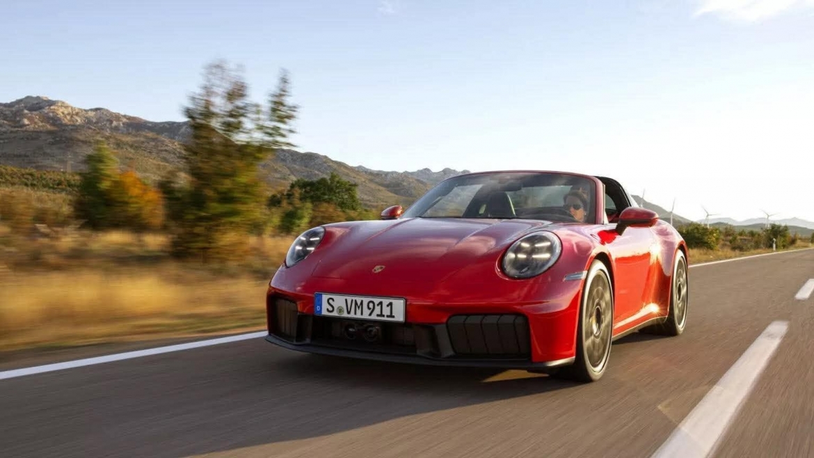 porsche thua nhan 911 hybrid chua the ket hop so san hinh anh 1