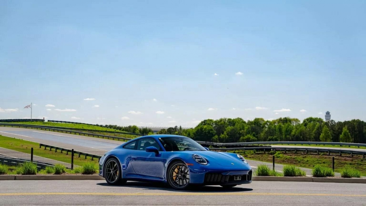 porsche thua nhan 911 hybrid chua the ket hop so san hinh anh 3