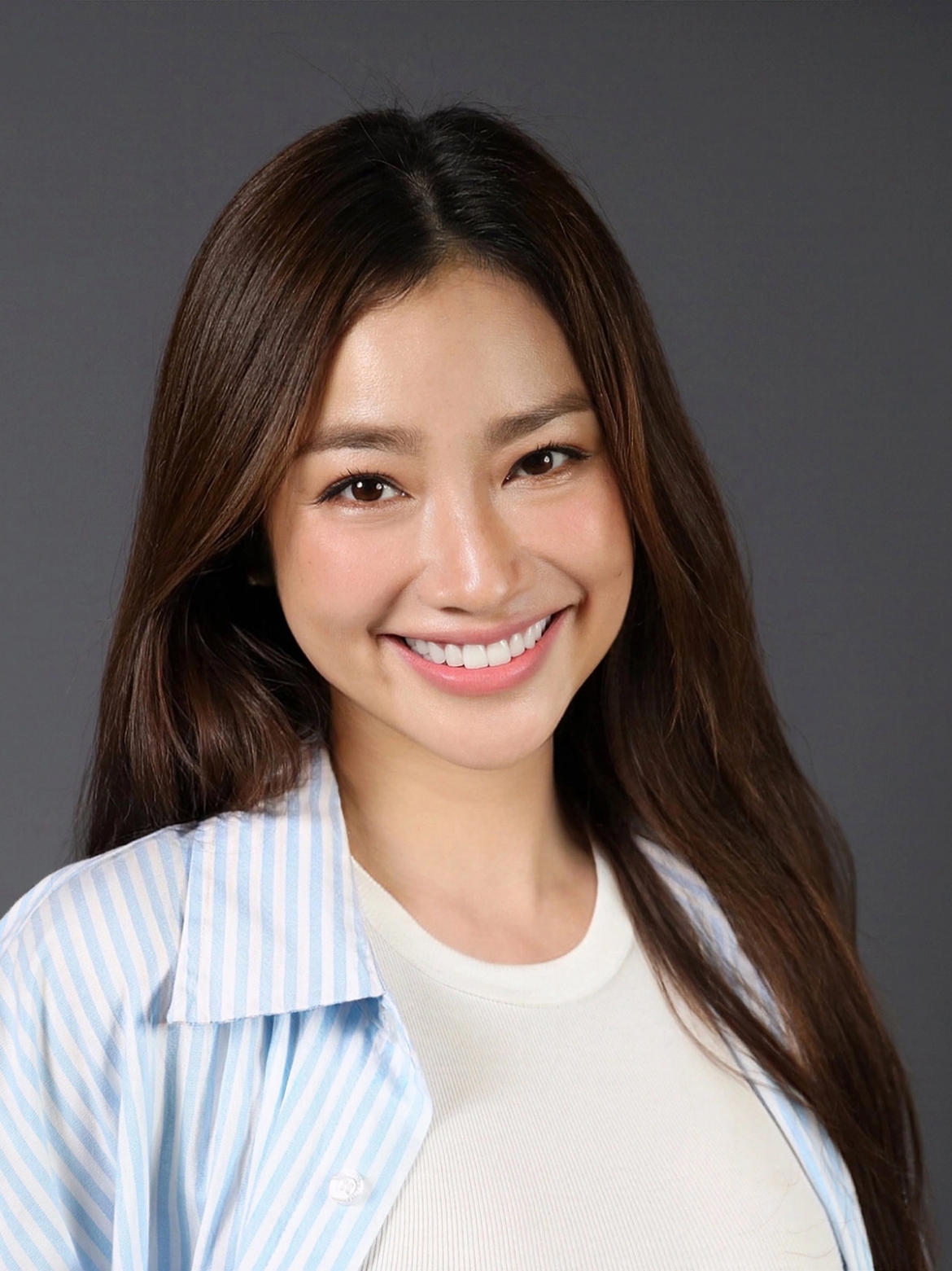 sao viet 21-8 loat anh goi cam cua mai phuong thuy gay xon xao hinh anh 8