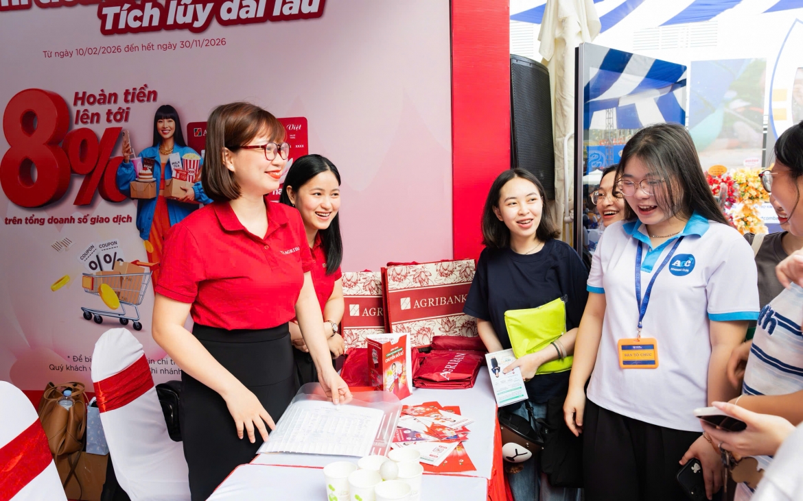 agribank uu tien nguon luc tiep suc nganh giao duc hinh anh 3