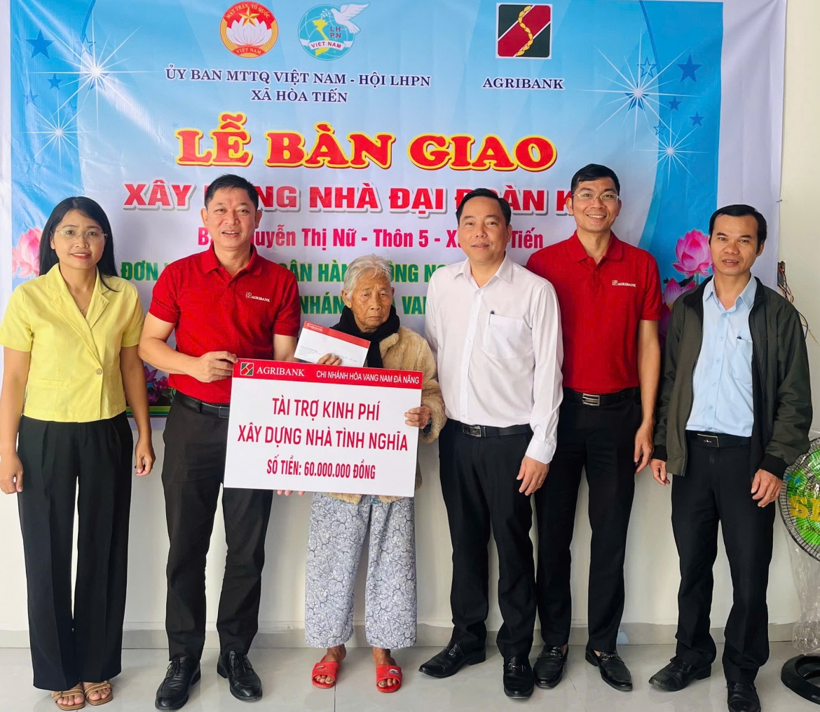 agribank hoa vang-nam Da nang xay dung mai am cho nguoi ngheo hinh anh 5