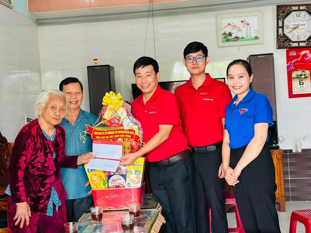 agribank quang nam Day manh chuyen doi so tin dung, nang tam phuc vu nong dan hinh anh 2