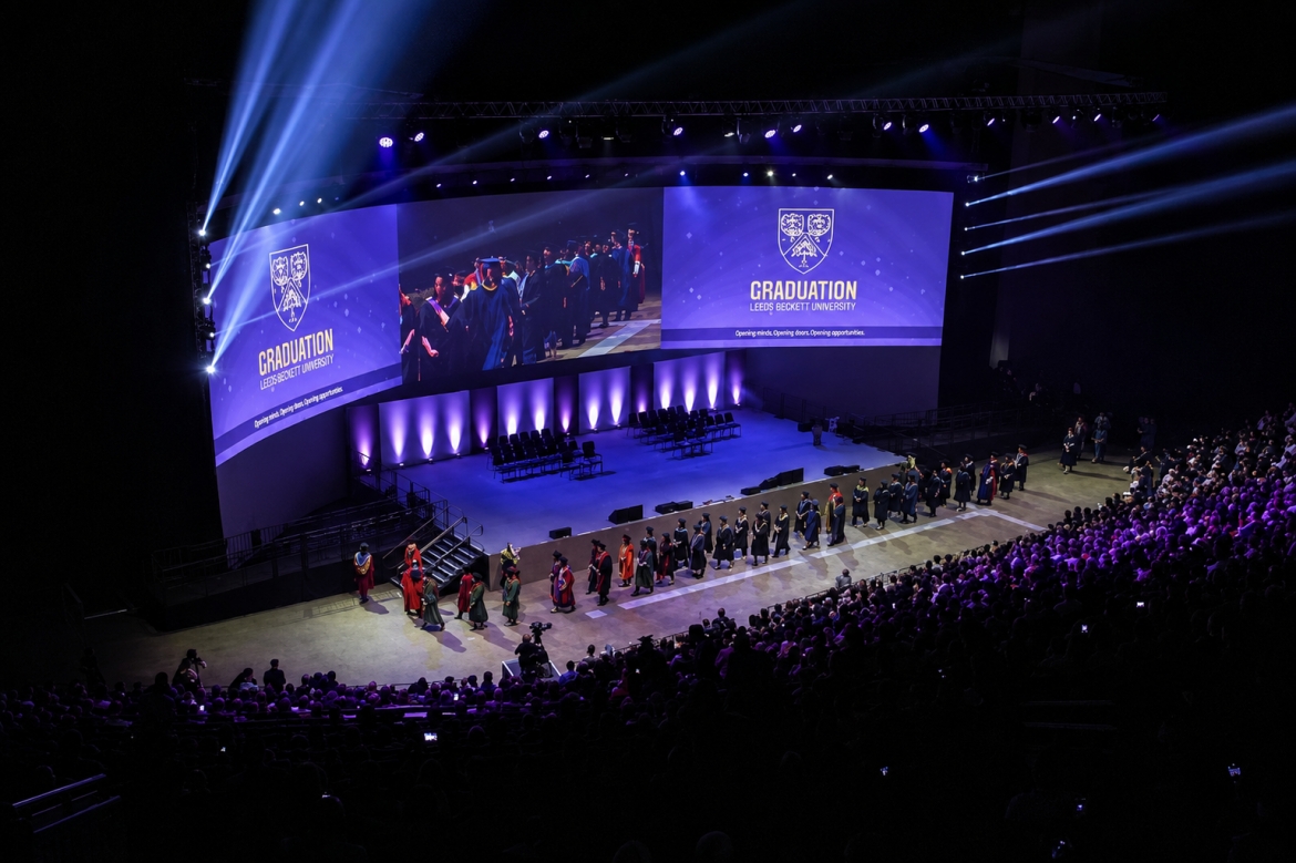 leeds beckett mba mba chuan anh quoc, hoc tai viet nam, nhan bang tai anh hinh anh 2