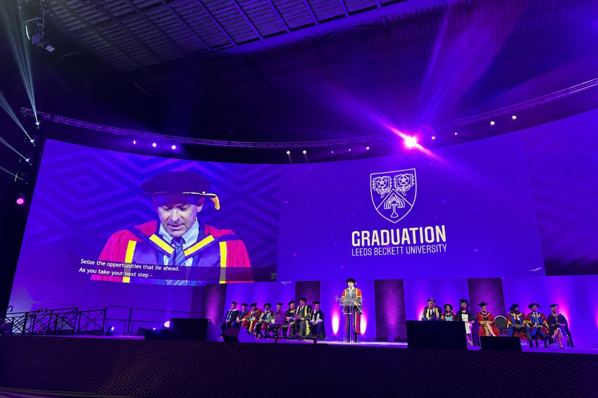 leeds beckett mba mba chuan anh quoc, hoc tai viet nam, nhan bang tai anh hinh anh 3