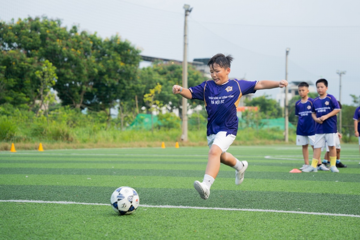 ha noi fc vo dich giai nhi dong toan quoc su khang dinh cua he thong dao tao tre hinh anh 3