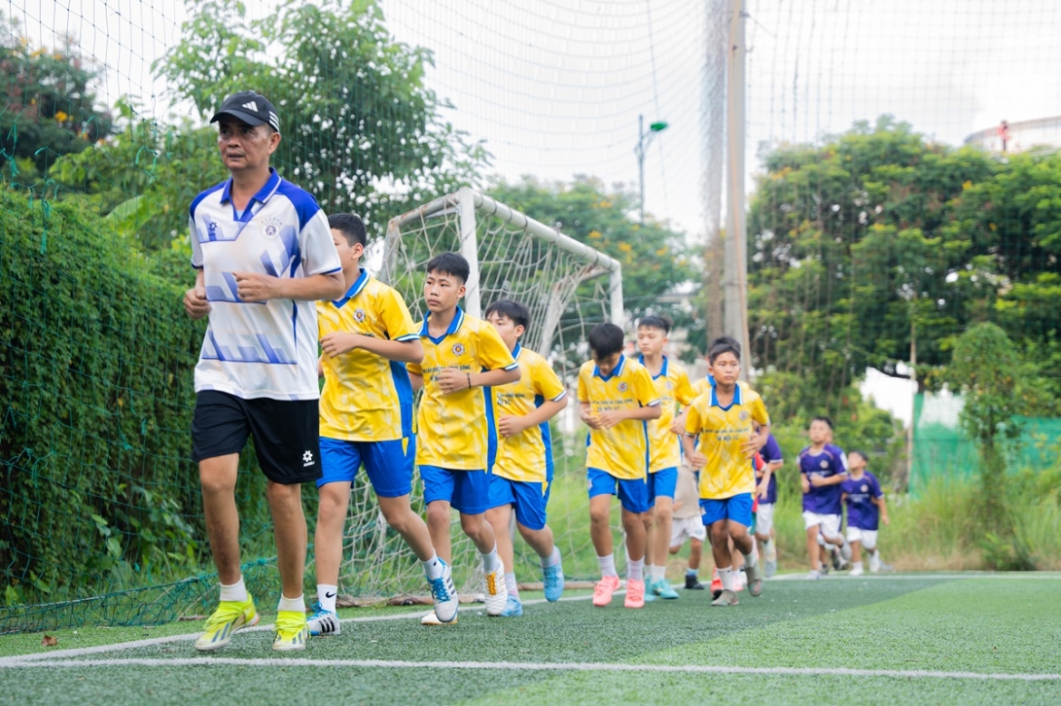 ha noi fc vo dich giai nhi dong toan quoc su khang dinh cua he thong dao tao tre hinh anh 4