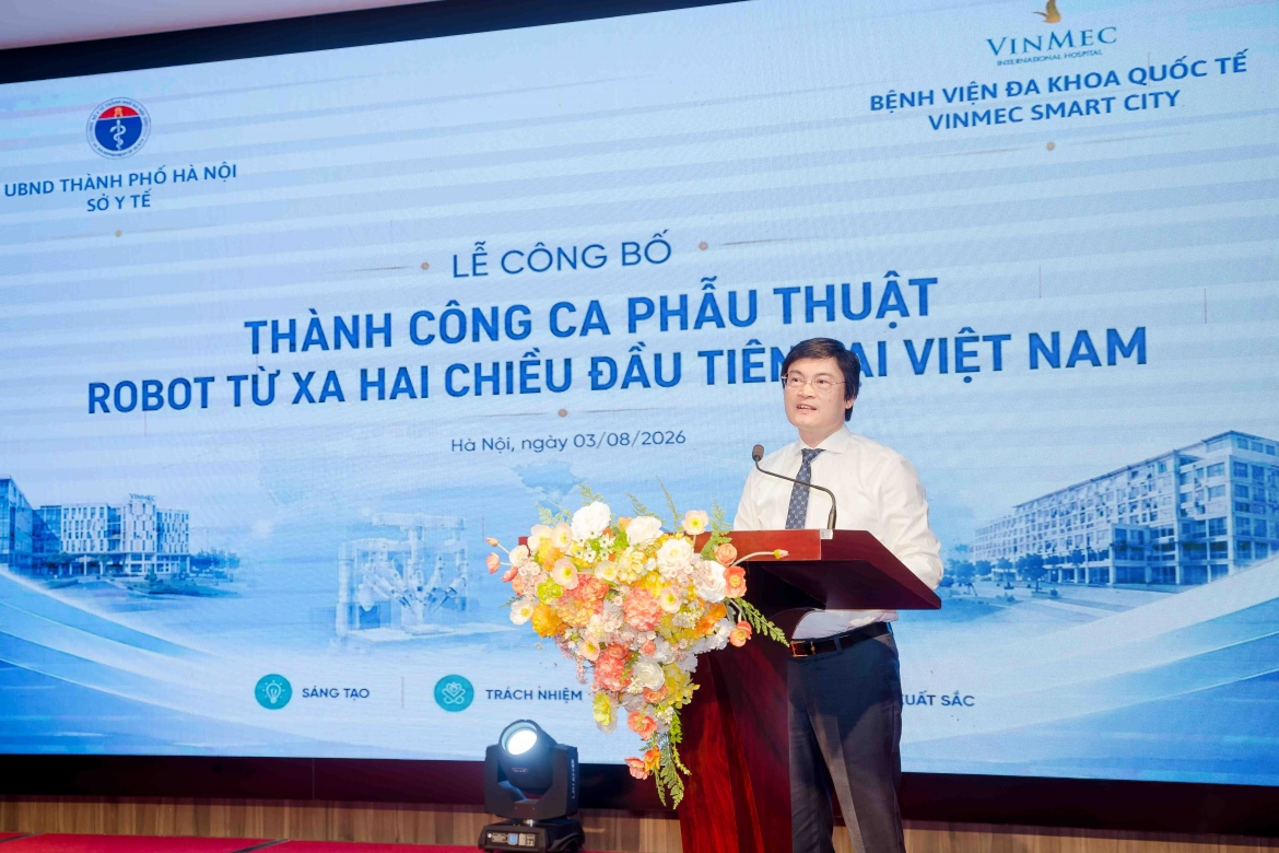 Vinmec phẫu thuật xuyên Việt hai chiều bằng robot cách xa 1.700 km