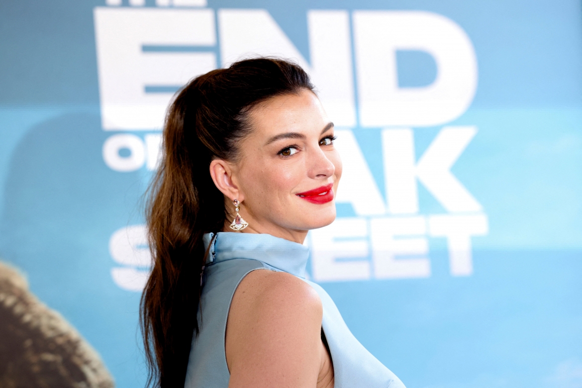 tom holland va anne hathaway hai ngoi sao chay het toc luc nam 2026 hinh anh 3