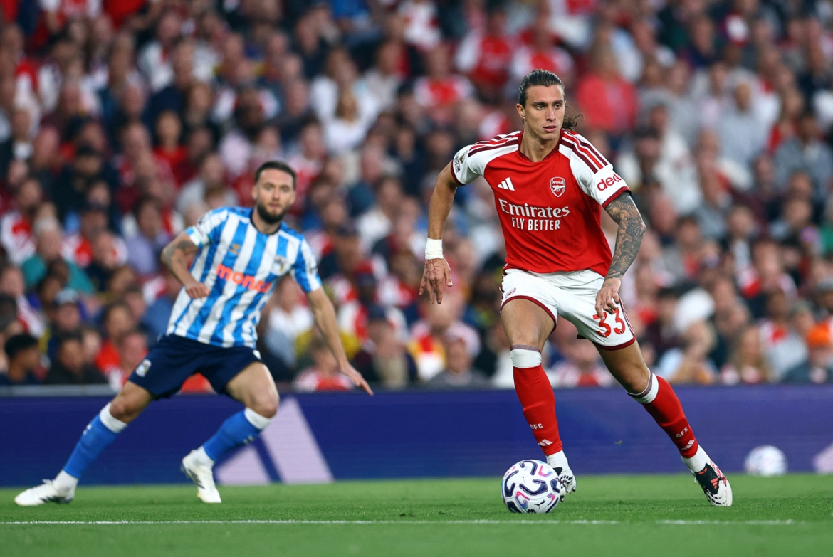 truc tiep arsenal 3-0 coventry phao thu lien tuc ghi ban hinh anh 8