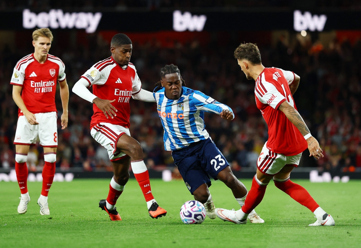truc tiep arsenal 3-0 coventry phao thu lien tuc ghi ban hinh anh 1