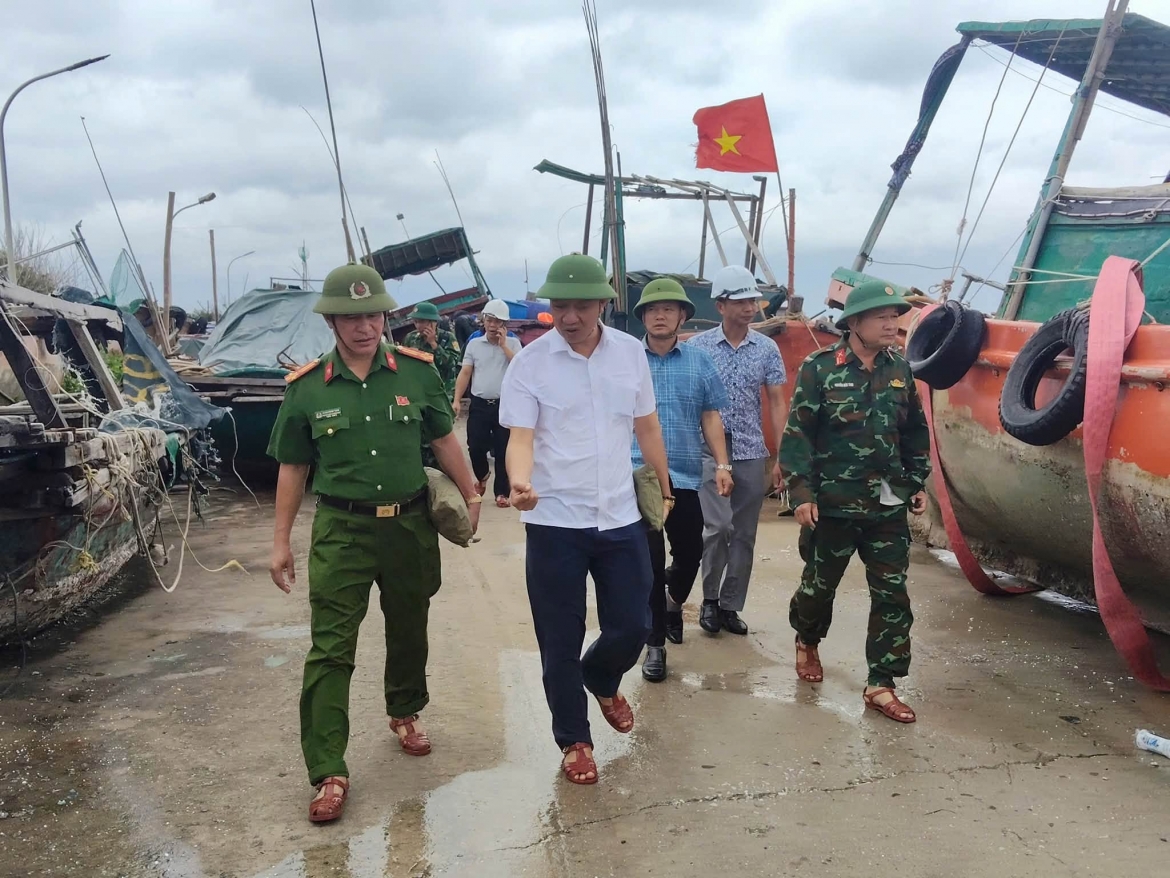 Bạch Long Vĩ ứng trực, bảo đảm an toàn cho người dân và phương tiện