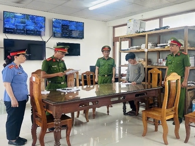 dung clip rieng tu tong tinh, rao ban hinh anh nhay cam cua ban gai nhi hinh anh 1