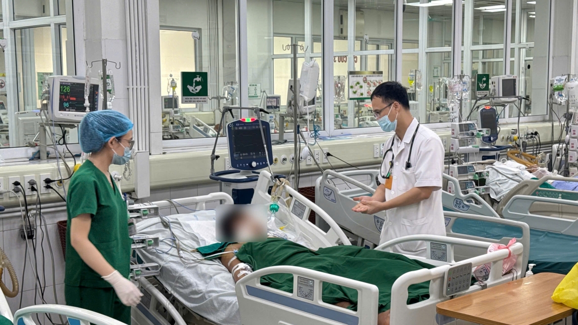 thanh nien 28 tuoi phu nao nguy kich vi tu mua thuoc nam tren mang de uong hinh anh 1