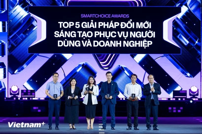 better choice awards introduces nation builders category for first time picture 1