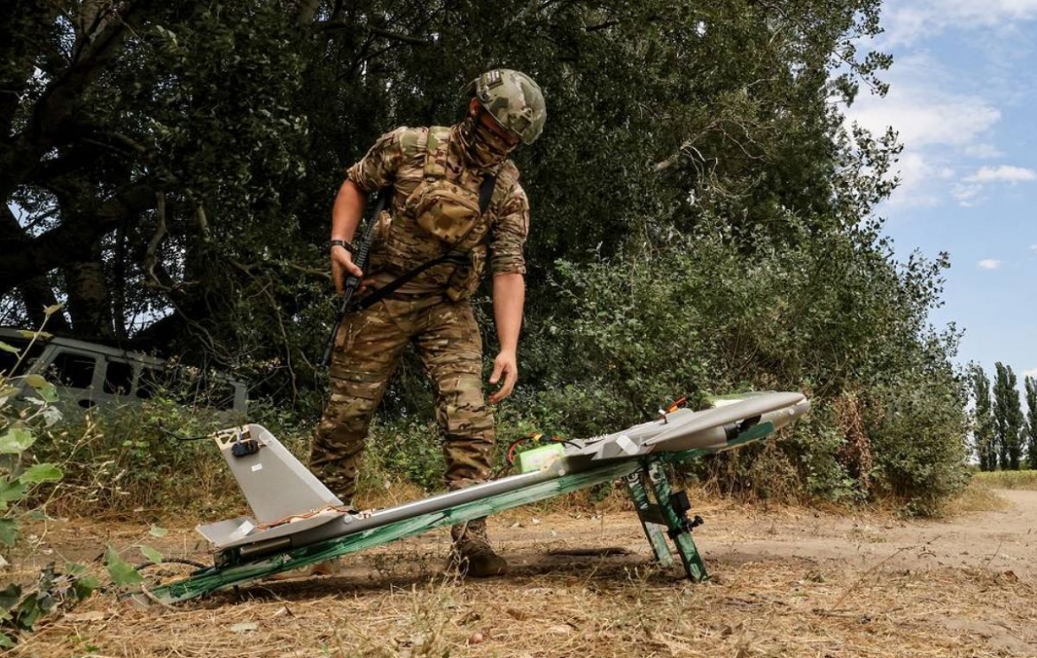nga tung don tap kich lon bang uav va ten lua khien kiev rung chuyen hinh anh 1
