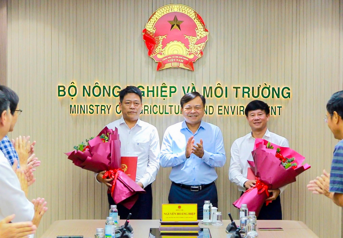 Ong nguyen thuong hien lam cuc truong cuc quan ly de dieu va phong chong thien tai hinh anh 2