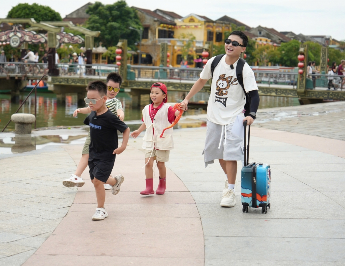 le duong bao lam nao loan cho hoi an trong tap 1 bo oi minh di dau the hinh anh 4
