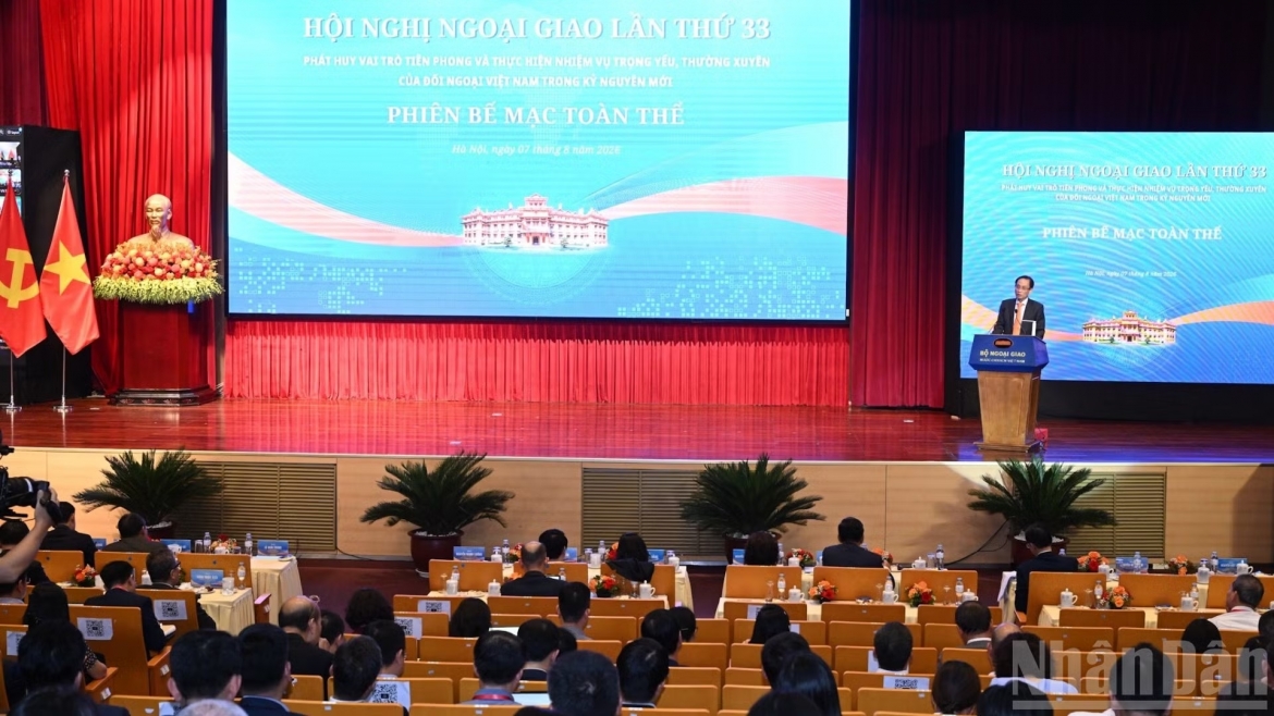 chuyen chu truong doi ngoai thanh hanh dong cu the hinh anh 1