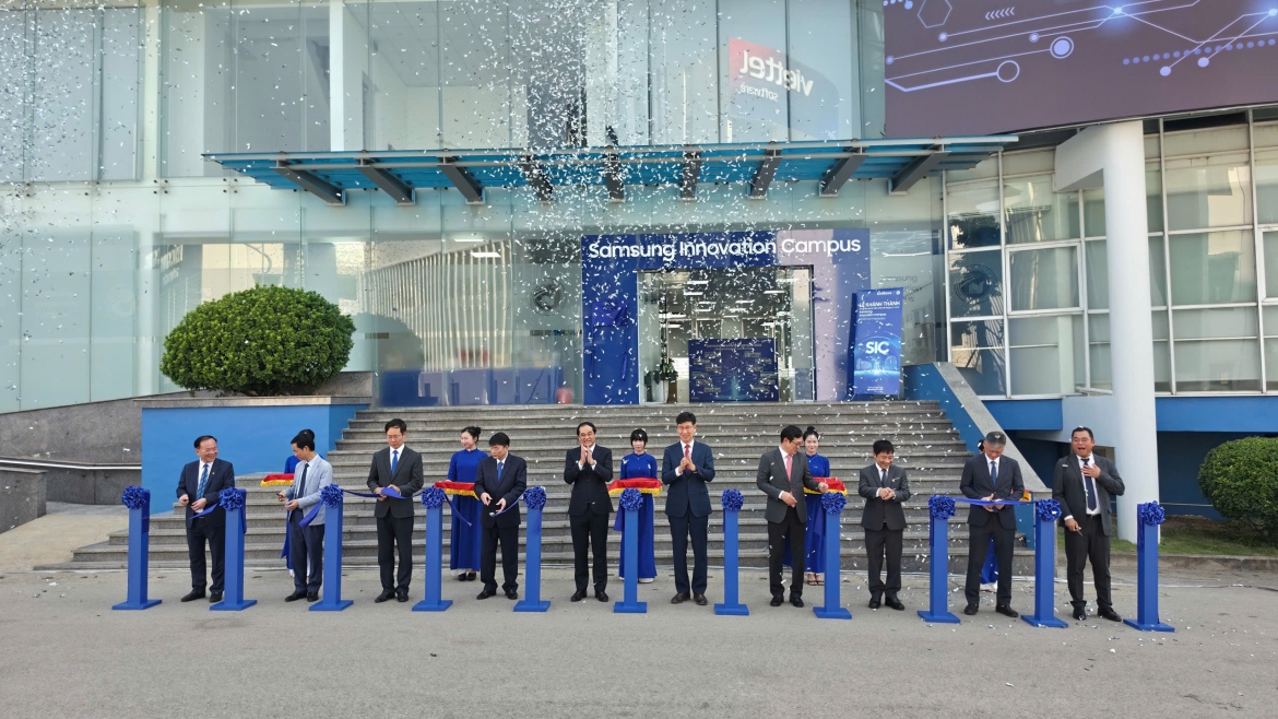samsung viet nam khanh thanh trung tam phat trien nhan tai cong nghe cao hinh anh 1