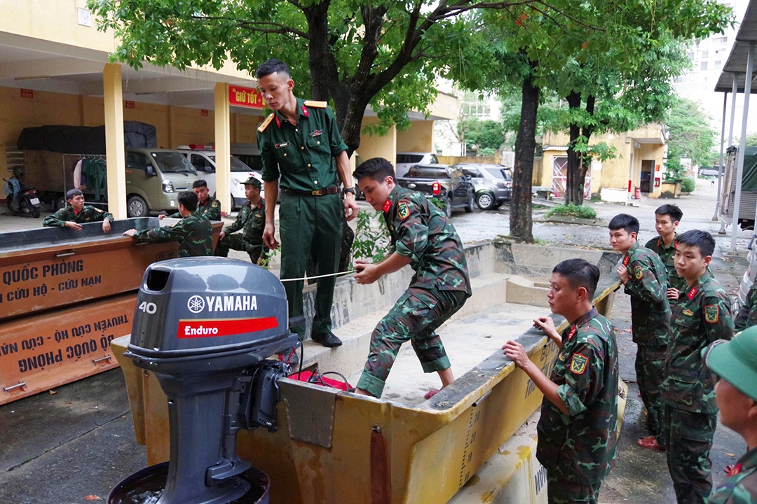 Da nang dao tao ky nang lai phuong tien thuy noi dia, ung pho mua mua bao hinh anh 3