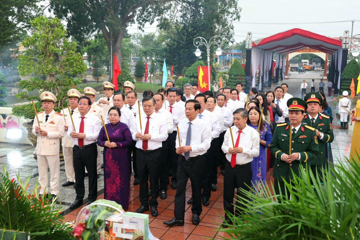 can tho hop mat ky niem 81 nam cach mang thang tam va quoc khanh 2 9 hinh anh 4