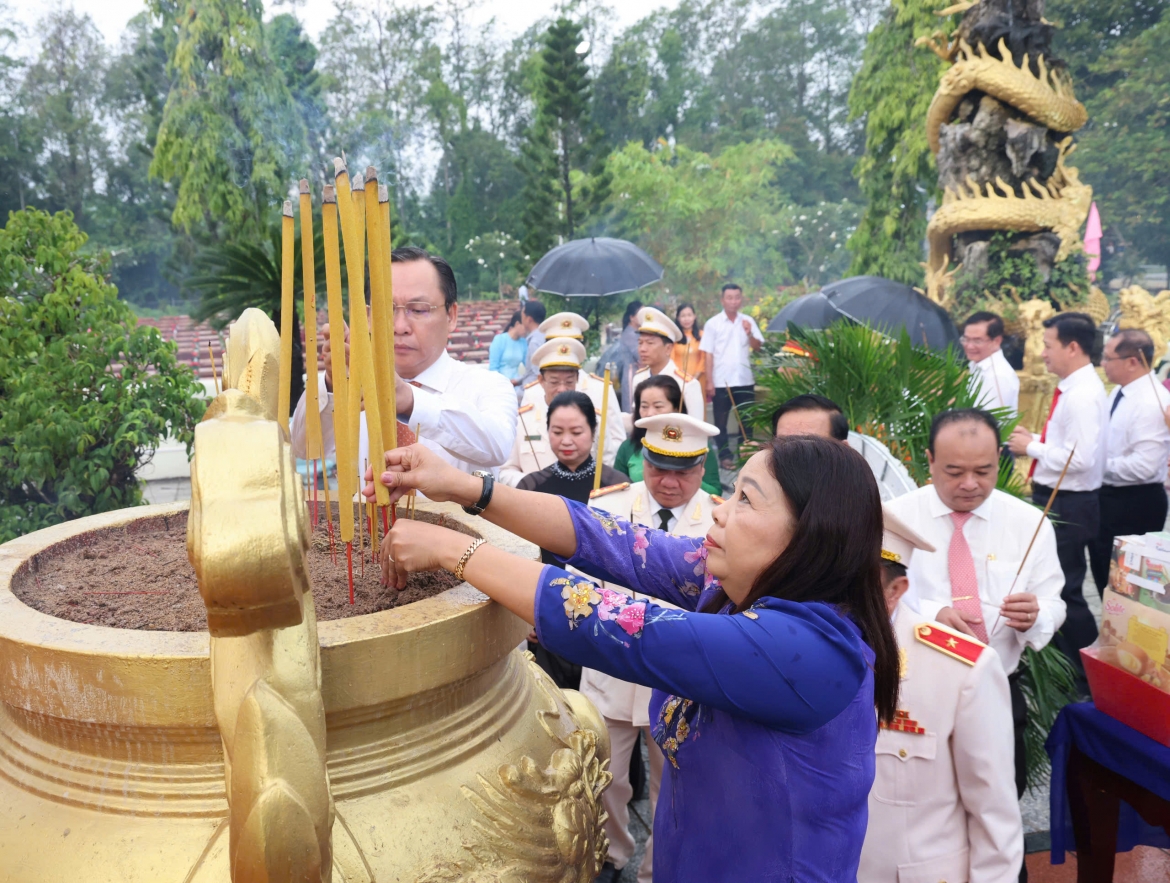 can tho hop mat ky niem 81 nam cach mang thang tam va quoc khanh 2 9 hinh anh 5