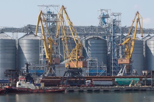 hon 1.000 ha tang cang odessa hu hai, ukraine doi mat cu soc xuat khau hinh anh 1