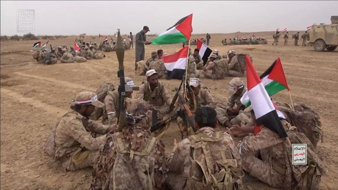 houthi phong ten lua dan dao vao cang mokha cua yemen hinh anh 1