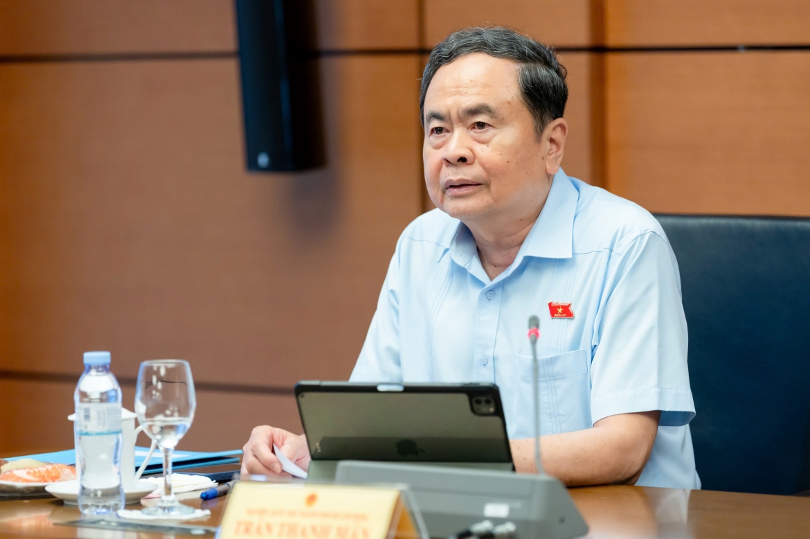 Dbqh lo ngai tinh trang axit, chat kich doc nhu xyanua van co the mua ban hinh anh 2