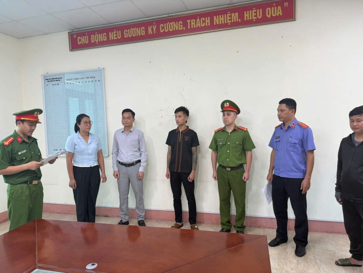 cong an tinh lao cai khoi to lai xe o to co nong do con, gay tai nan chet nguoi hinh anh 1