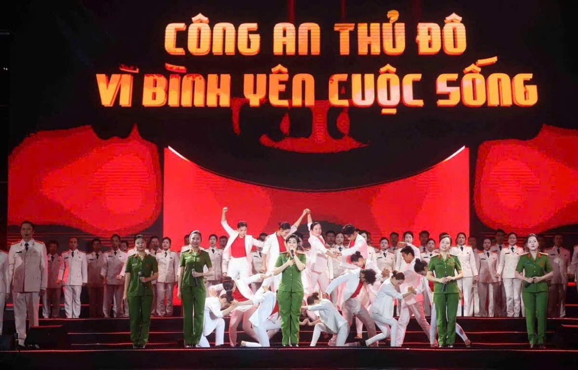 Chương trình nghệ thuật chính luận “81 mùa bình yên"