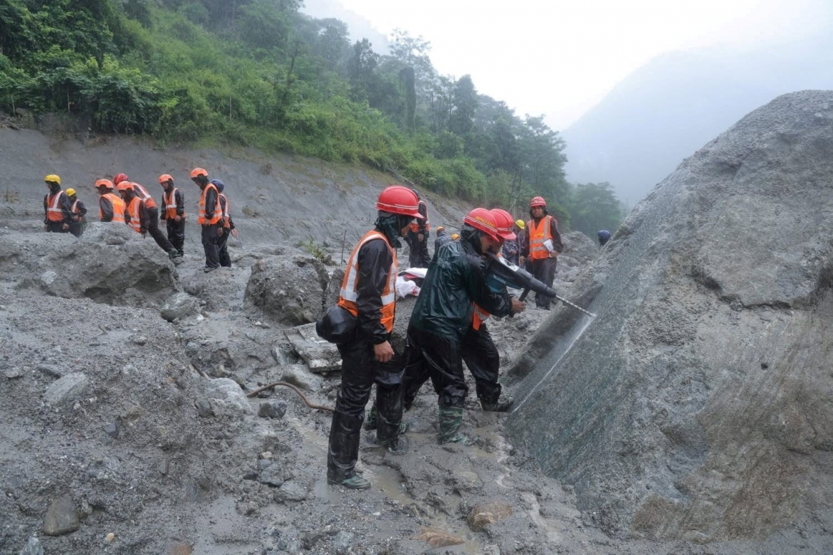 nepal chay dua tim kiem hon 3.000 nguoi mat tich sau tham hoa lu quet hinh anh 2