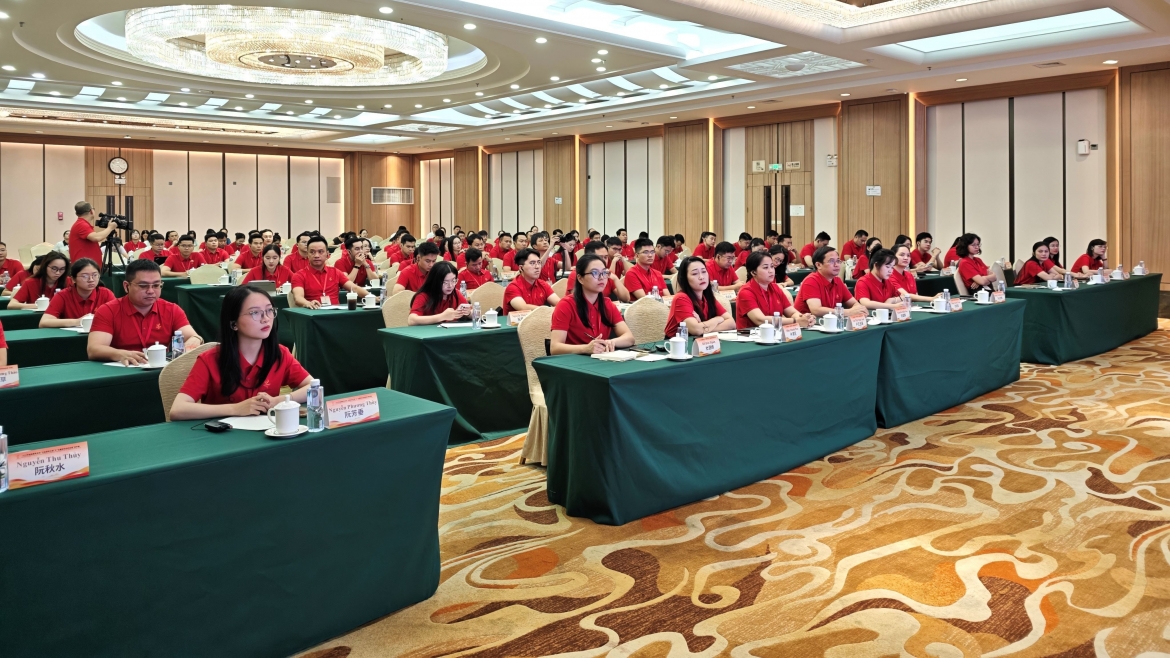 theo dau chan bac ho, thanh nien viet nam tiep noi ly tuong, kien tao hinh anh 3