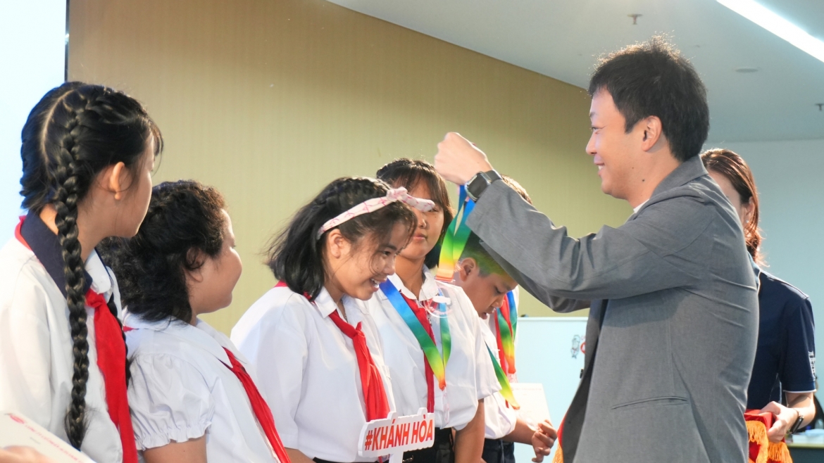 acecook viet nam dong hanh nuoi duong uoc mo cua tre em co hoan canh dac biet hinh anh 5