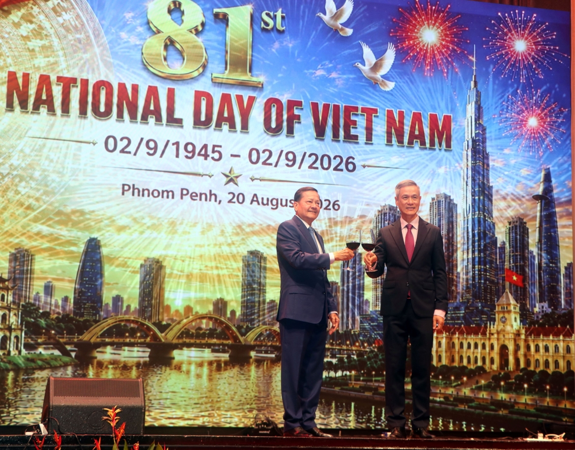 Dai su quan viet nam tai campuchia ky niem 81 nam quoc khanh 2 9 hinh anh 4