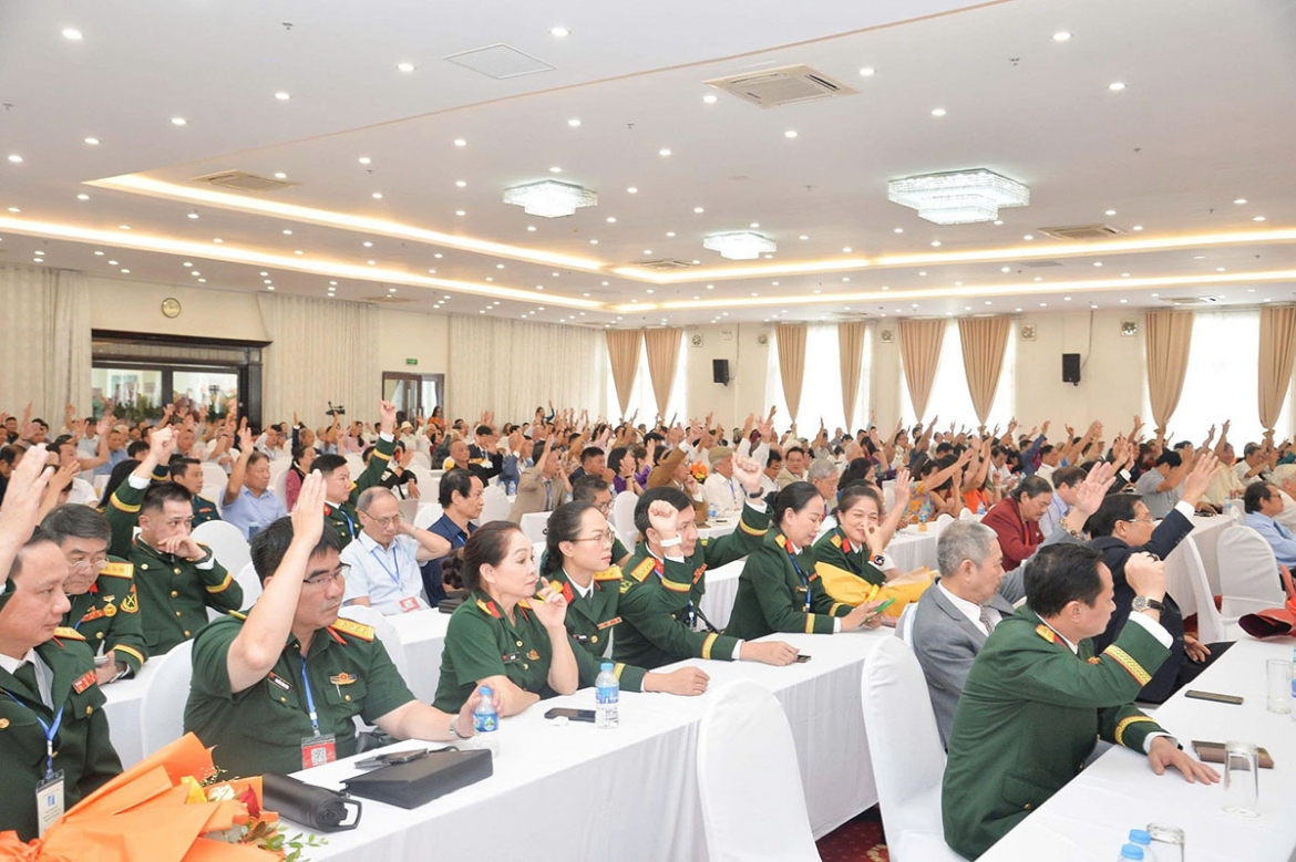 thieu tuong, nhac si nguyen Duc trinh tai dac cu chu tich hoi nhac si viet nam hinh anh 2