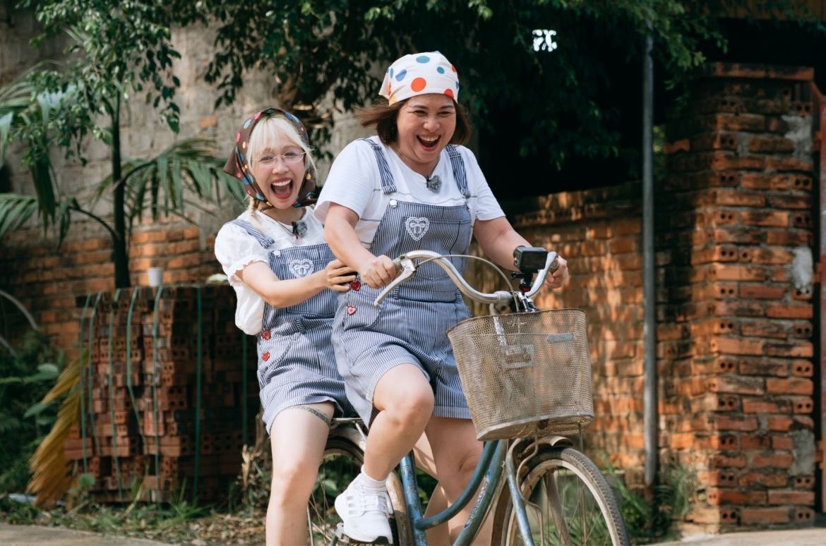 chau bui ke ve bo tung la chien si dac cong, vo Dien gia huy xuc dong vi me hinh anh 3