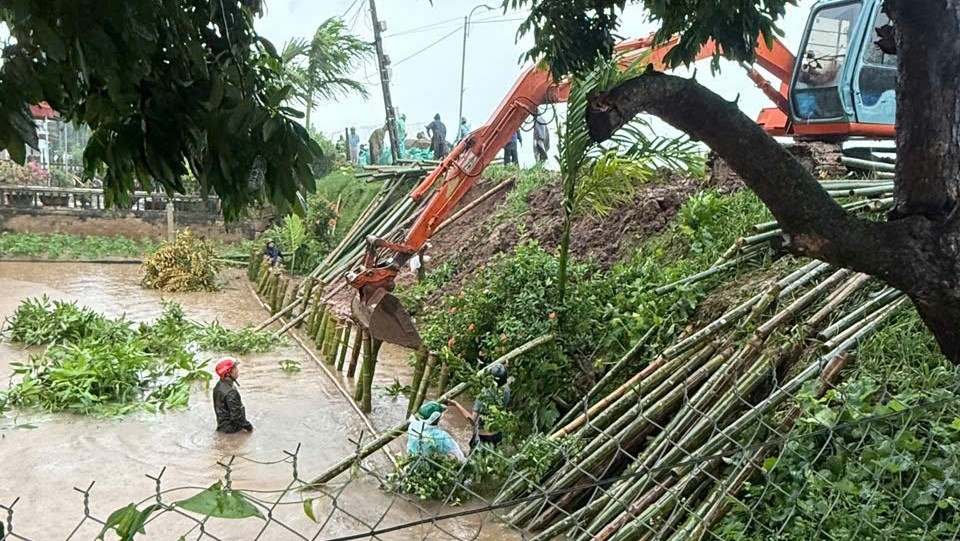 khan truong khac phuc sat lo de huu Day tai Dinh hoa, ninh binh hinh anh 1