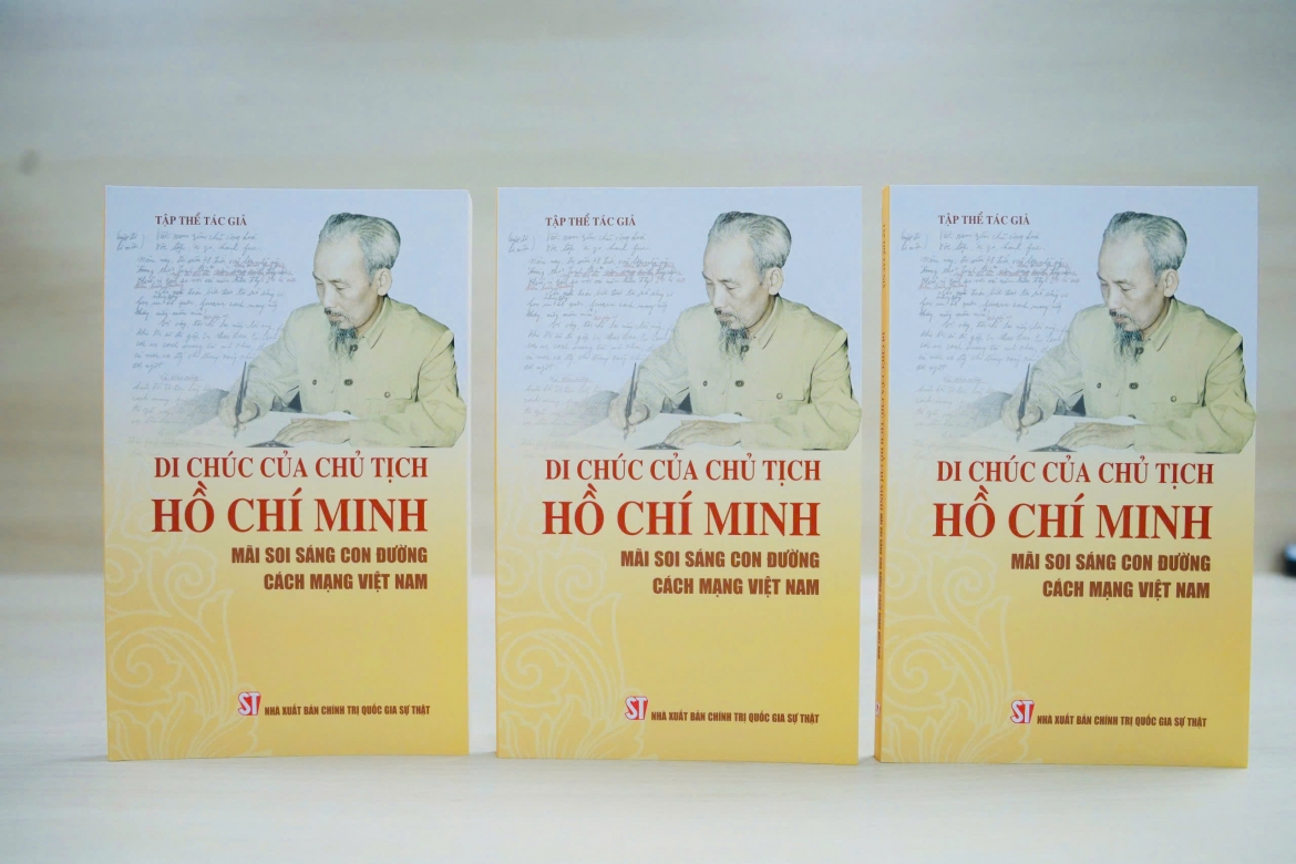 di chuc cua chu tich ho chi minh mai soi sang con duong cach mang viet nam hinh anh 1