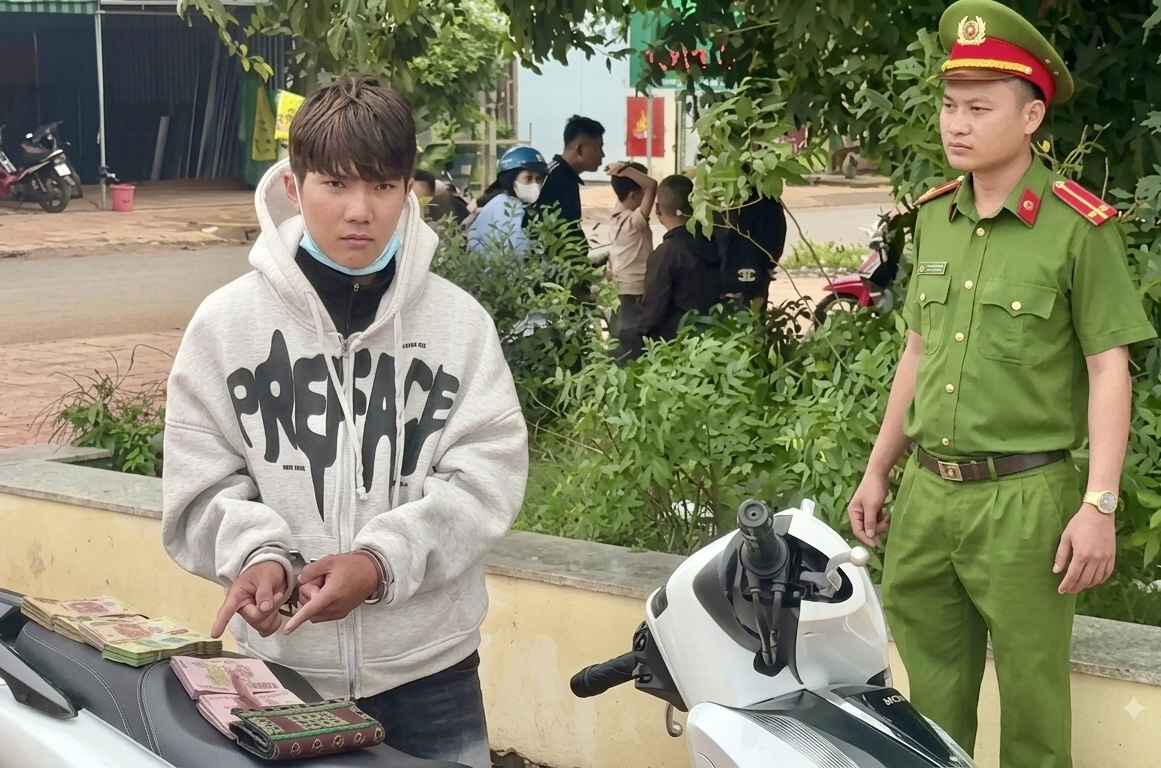 tra tron vao dam cuoi roi mo cop xe trom tien hinh anh 1