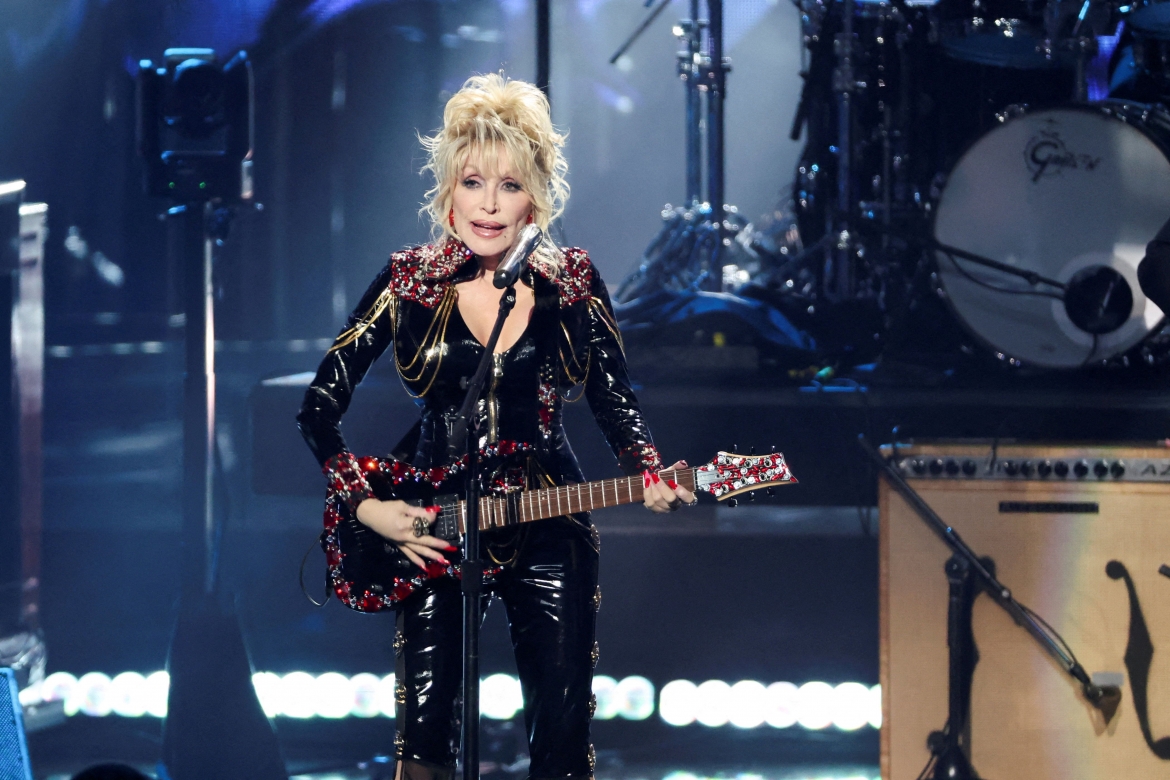 Dieu gi khien dolly parton duoc yeu den vay hinh anh 1