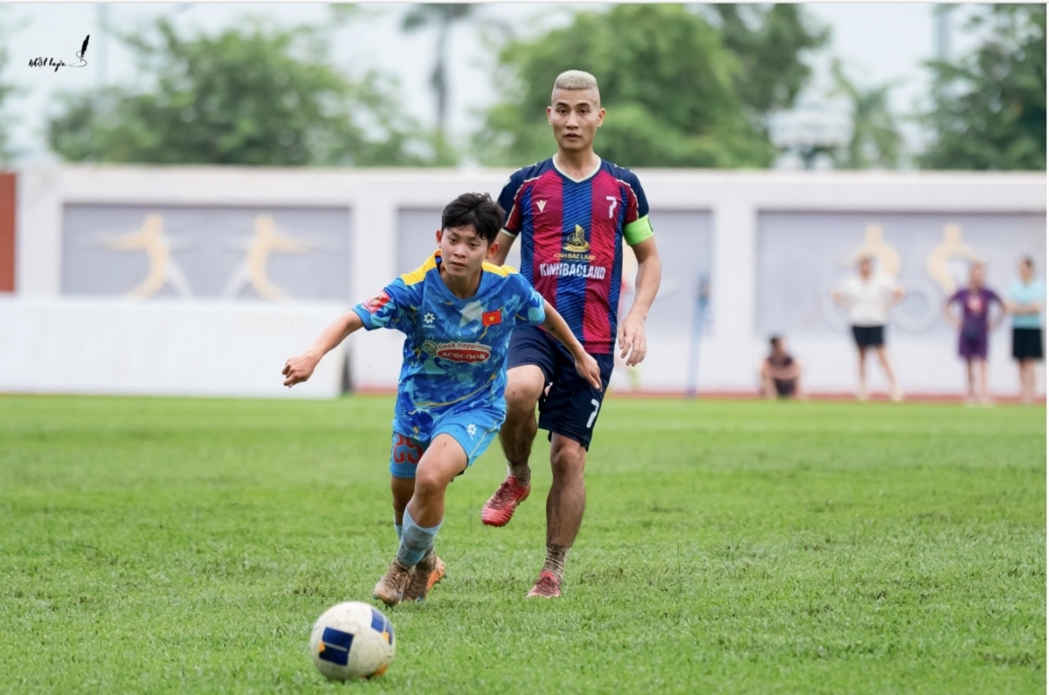 Dt nu viet nam thang kich tinh truoc ngay sang trung quoc tap huan hinh anh 2