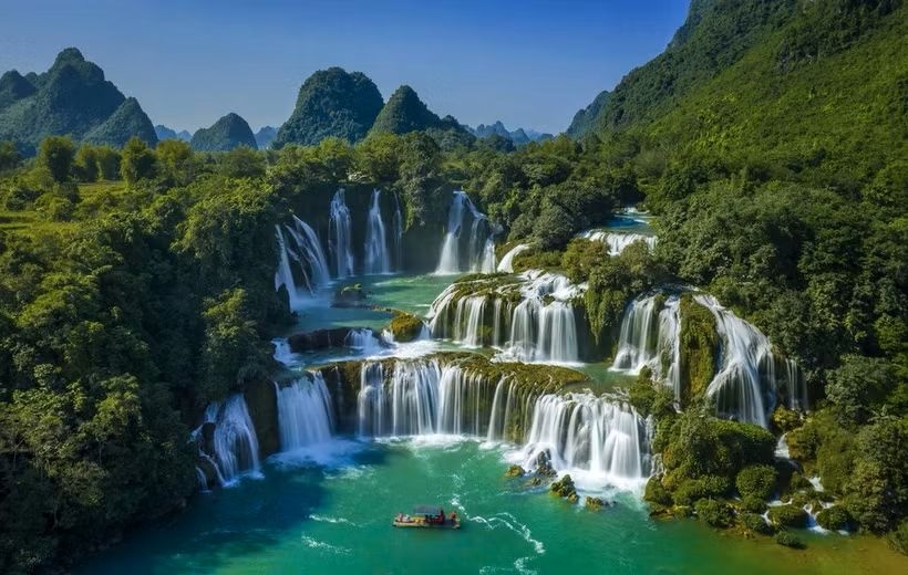 exhibition highlights vietnam s tourism, cultural heritage picture 1