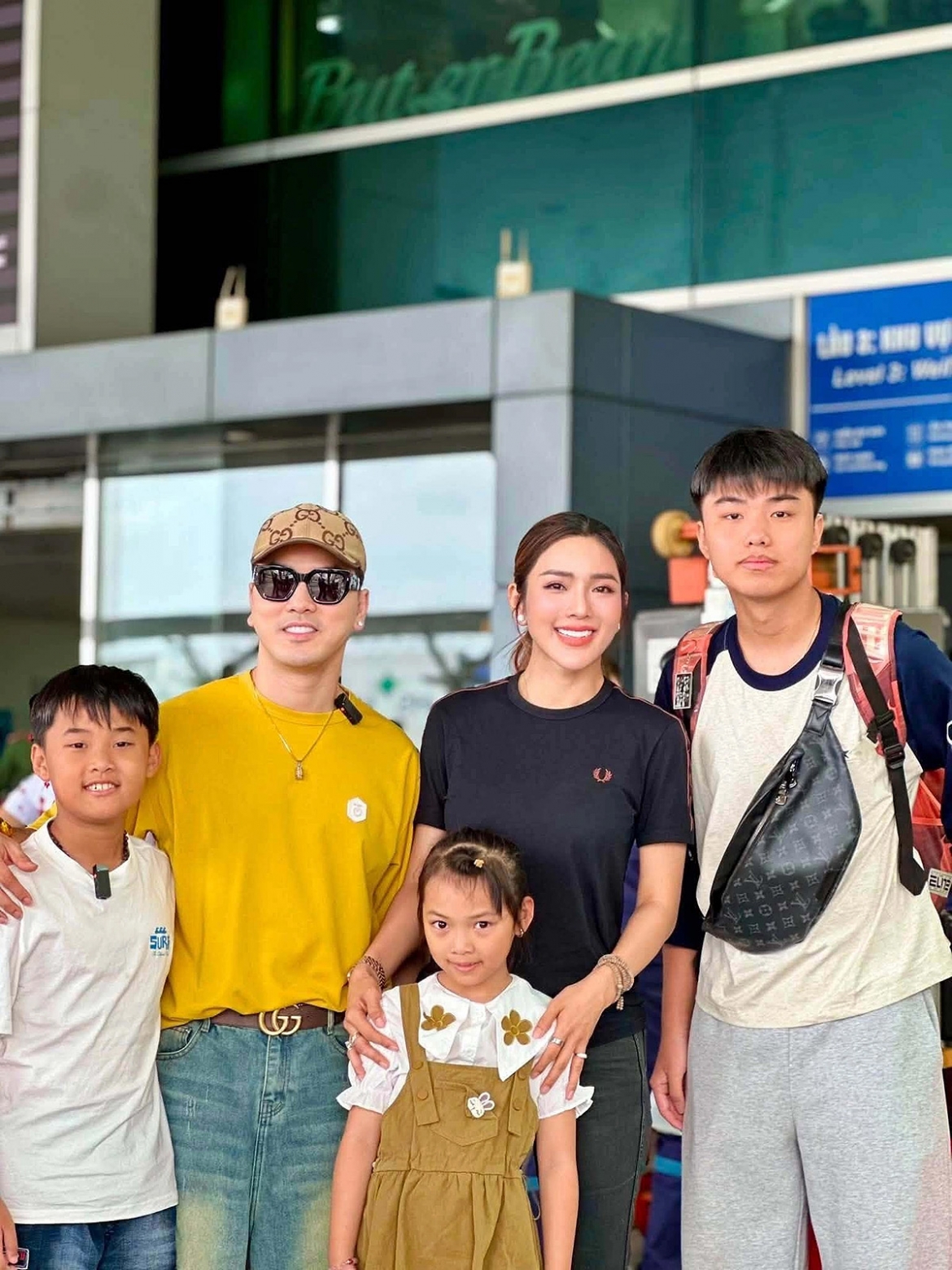 sao viet 11-8 phuong trinh jolie chi hon 160 trieu dong nang cap vong mot hinh anh 12