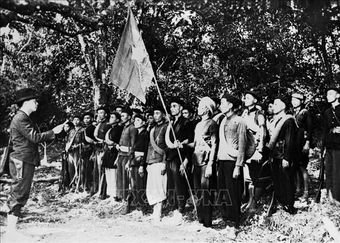 cach mang thang tam 1945 - gia tri lich su truong ton hinh anh 1