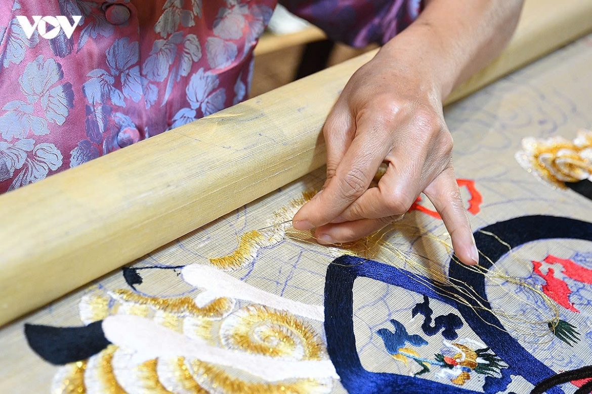 hanoi keeps traditional embroidery alive through a creative cultural space picture 4