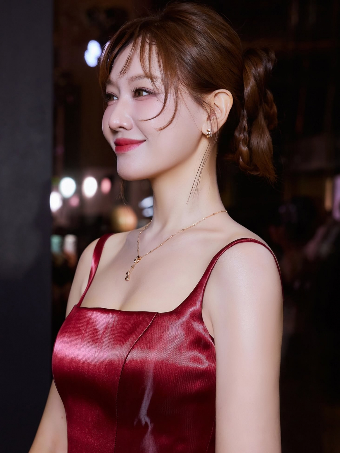 sao viet 4-8 hien thuc rang ro tren pho london voi ve dep khong tuoi hinh anh 9